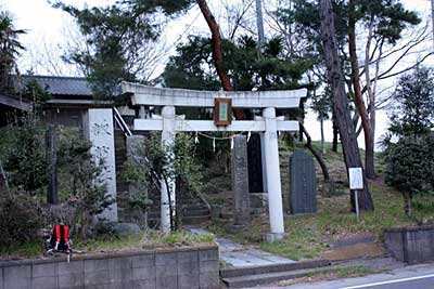 諏訪神社鳥居