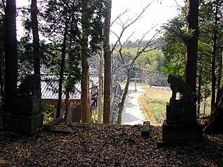 熊野神社境内から
