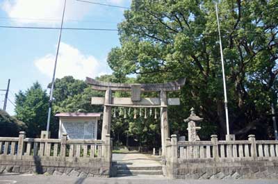 鷹見神社本殿