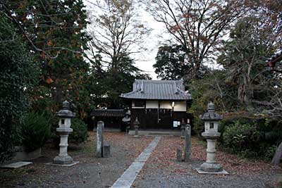 氷川神社境内