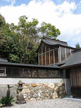 三所神社本殿