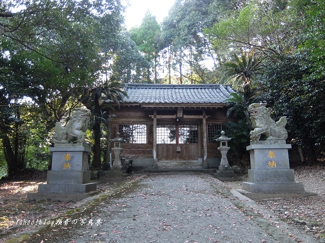 亀川熊野坐神社拝殿