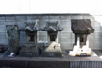 若一王子神社境内社