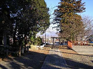 熊野神社境内