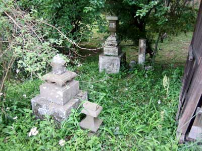 熊野神社石灯籠