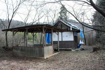 熊野神社境内