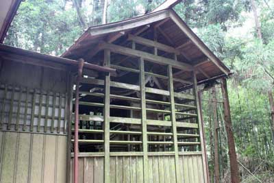 熊野神社本殿