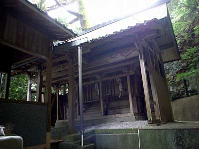 熊野神社本殿