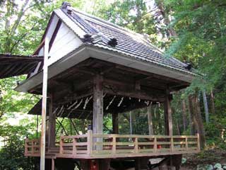 熊野神社舞殿