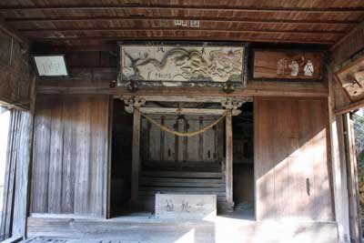 熊野神社拝殿内