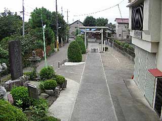 須賀神社境内