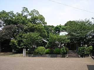 熊野神社境内