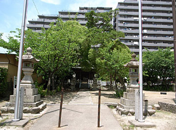 十二所神社全景