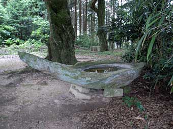 熊野神社手水鉢