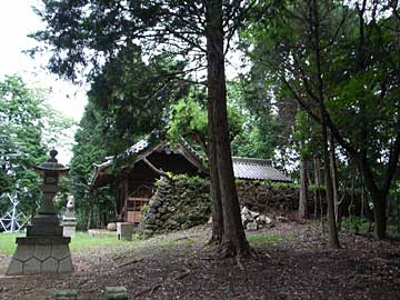 熊野神社拝殿本殿