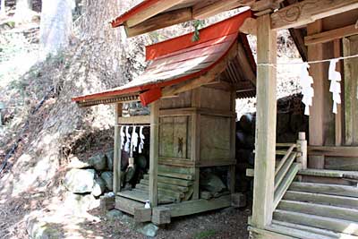 川上神社 （箭弓神社境内社）