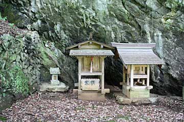 熊野神社祠