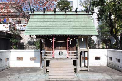 高畑神社拝殿