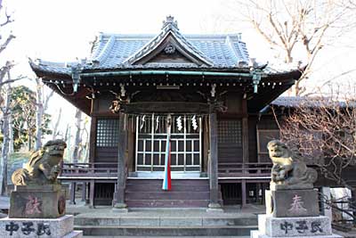 堤方神社拝殿