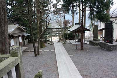 和田乃神社境内