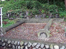 成木熊野神社旧鳥居