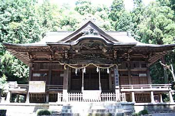 与瀬神社拝殿