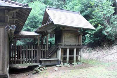 熊野神社本殿