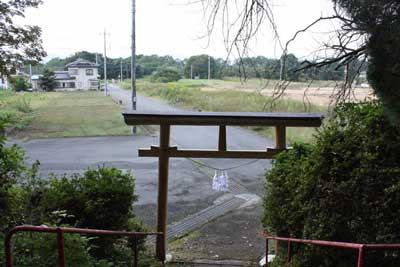 熊野神社境内から