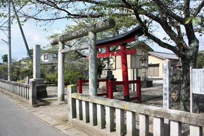 熊野神社鳥居