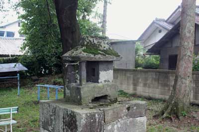 熊野神社石祠