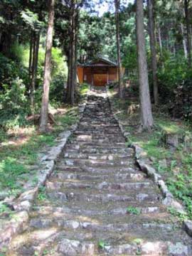 三熊野神社参道