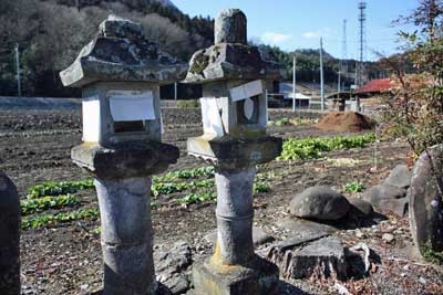 熊野神社石灯籠