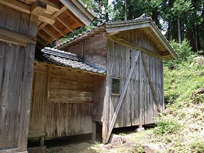 熊野神社本殿