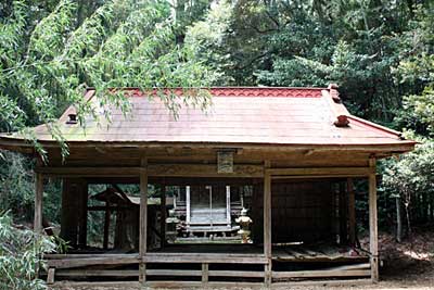 三社神社拝殿