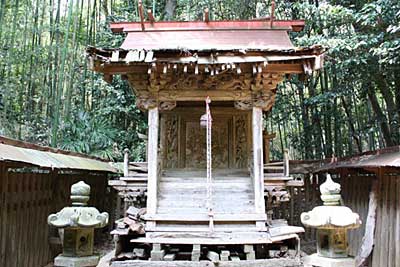 三社神社本殿