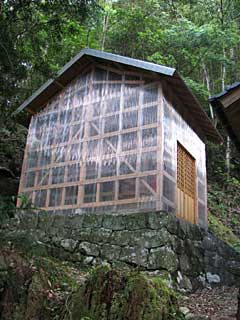 熊野神社本殿