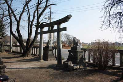 熊野神社鳥居