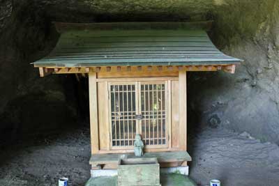 熊野神社祠