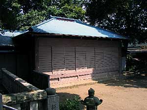 熊野神社境内