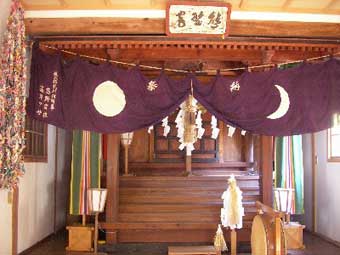 熊野神社本殿