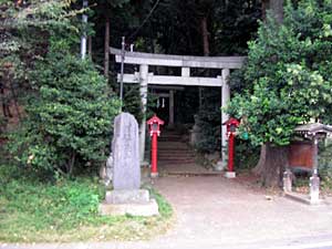 狭山神社一の鳥居二の鳥居