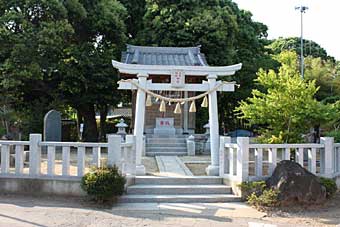 熊野神社鳥居