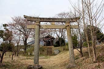 熊野神社鳥居