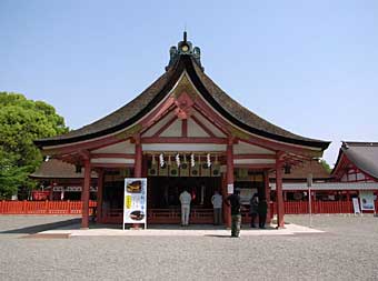 津島神社拝殿