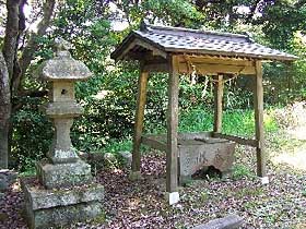 熊野神社手水鉢