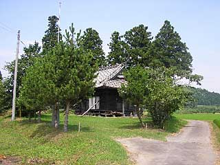 熊野神社境内