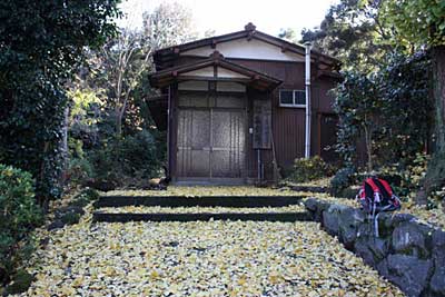 熊野神社境内