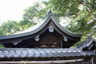 山梨岡神社本殿