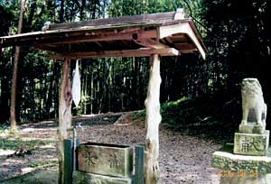 熊野神社手水鉢