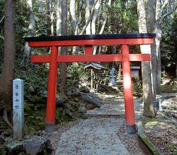 貴祢谷社